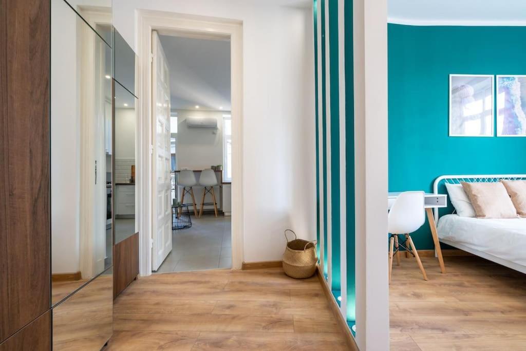 Holiday Vibe - 2R Apartment In Piata Romana Bukarest Exterior foto
